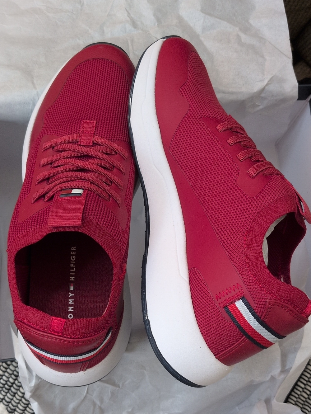 Tommy Sneakers